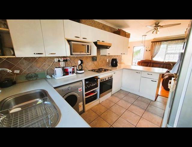 2 BEDROOM TOWNHOUSE FOR SALE IN VERWOERDPARK